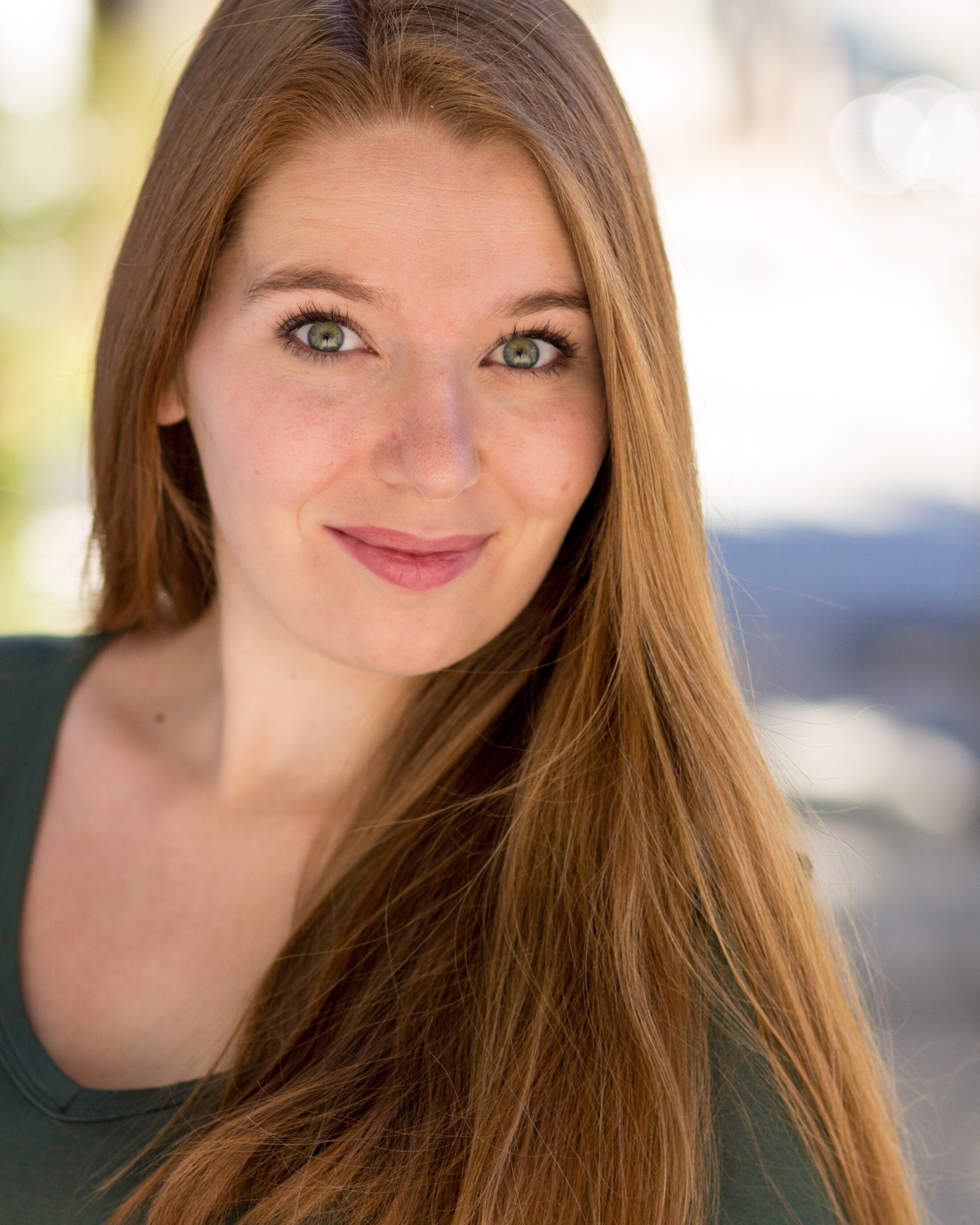 SavannahVanLeuvan.Headshot.jpg